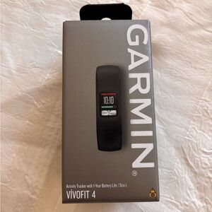 GARMIN VIVO FIT 40 - New in the sealed box